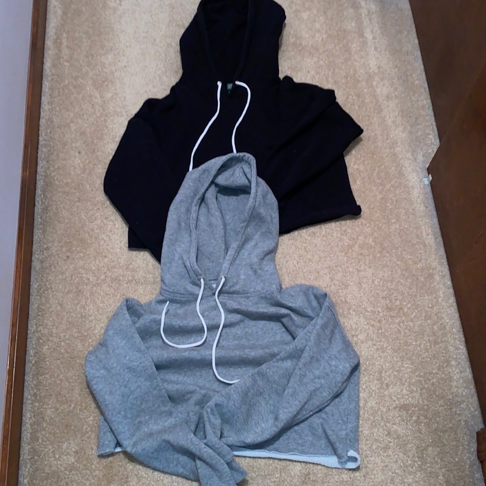 Crop hoodies